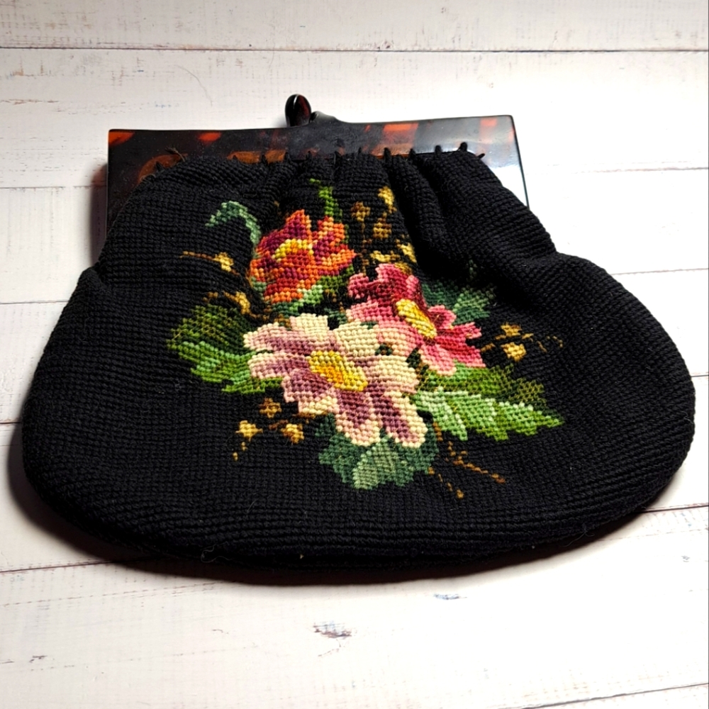 Vintage Needlepoint Tapestry Purse
